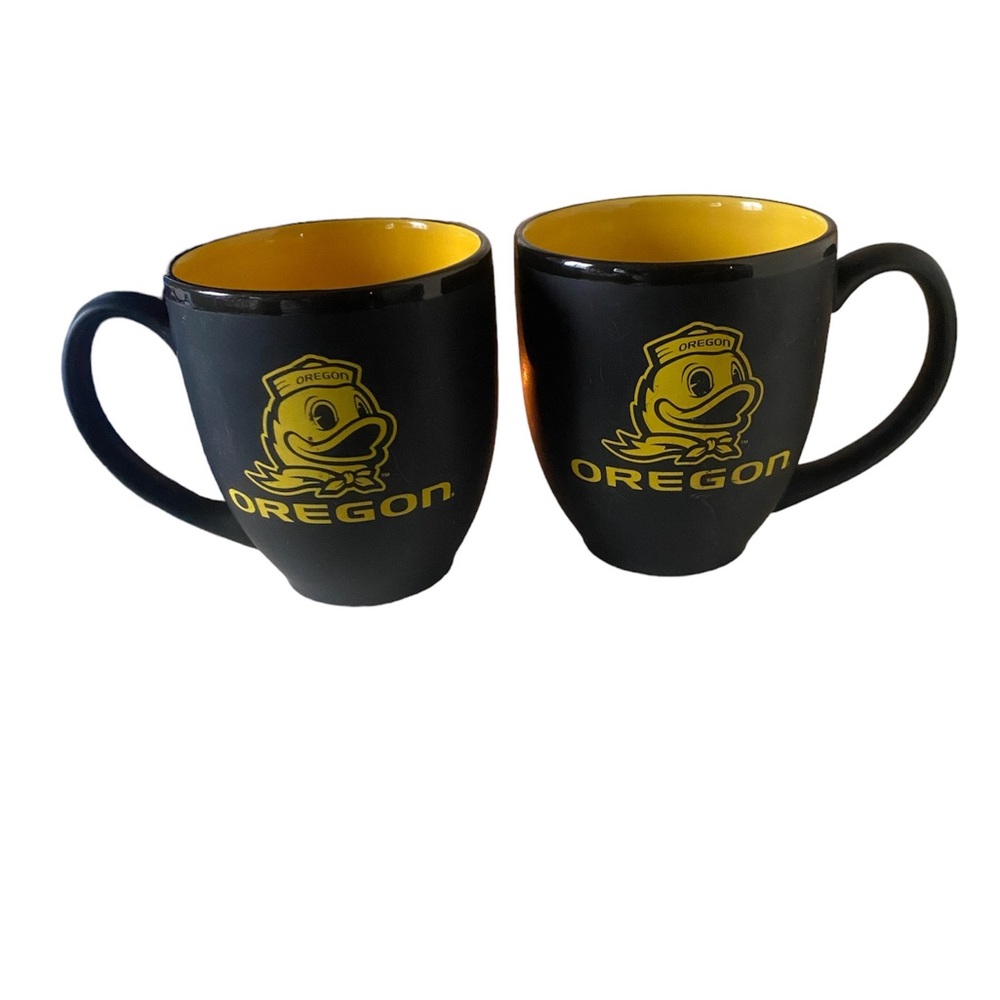 U of O Pair of Coffee Mugs